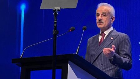 Bakan Uraloğlu’ndan ‘Yükselen Türkiye Tepeleri’nde 5G ve yapay zeka açıklaması